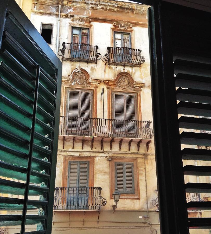 Kalamarina Rooms Palermo Exterior photo
