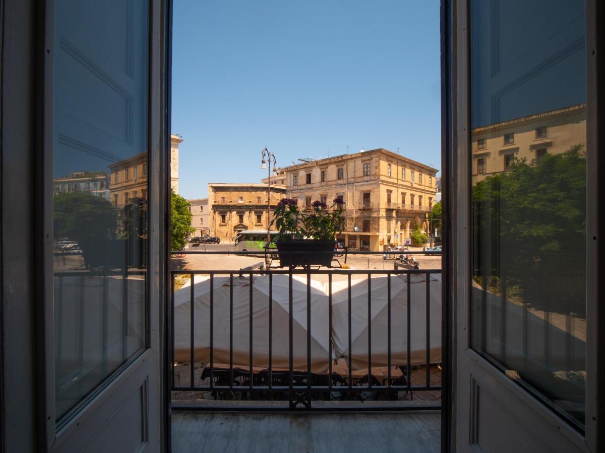 Kalamarina Rooms Palermo Exterior photo