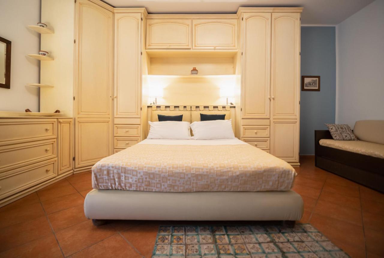 Kalamarina Rooms Palermo Exterior photo