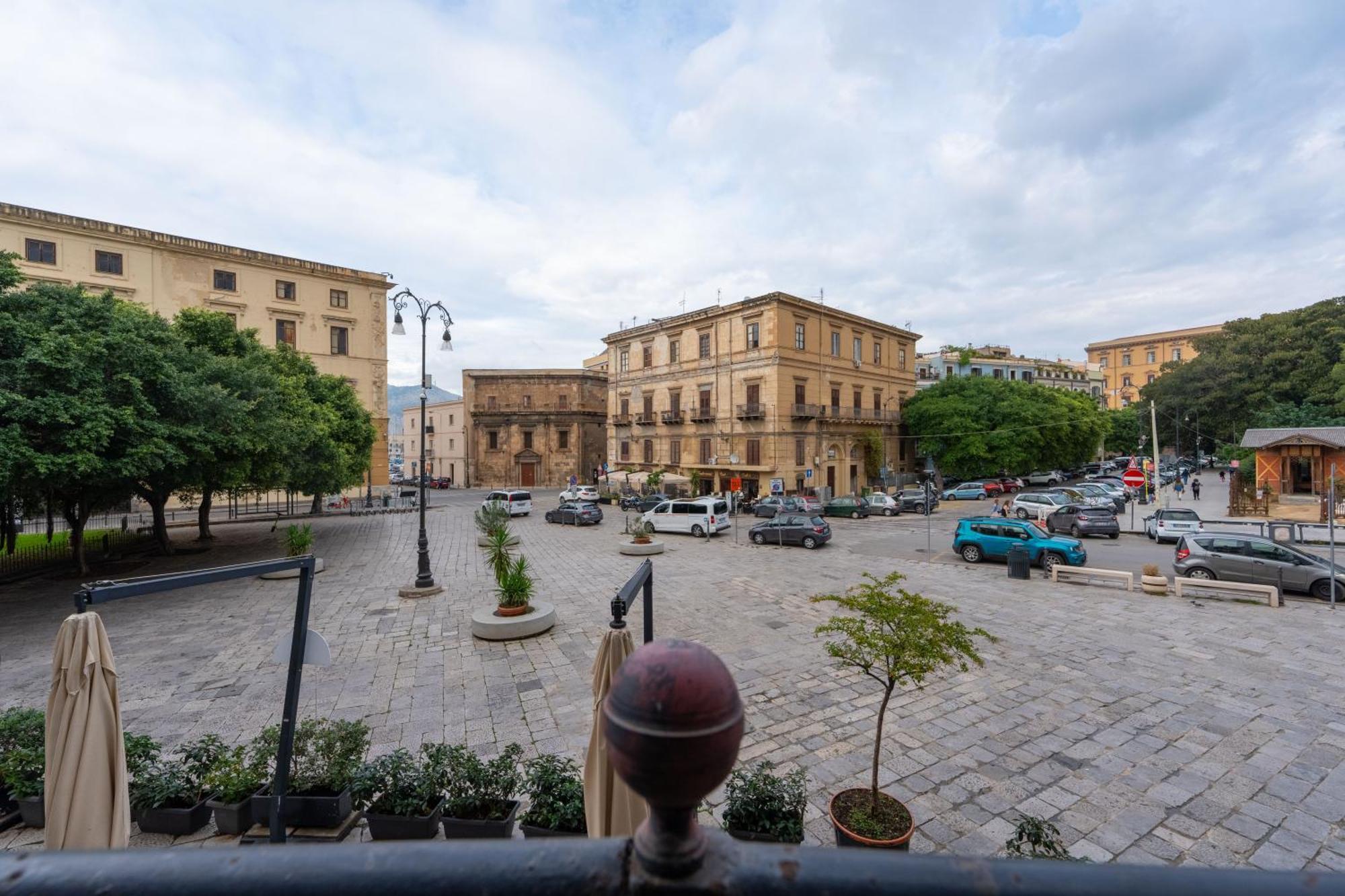 Kalamarina Rooms Palermo Exterior photo